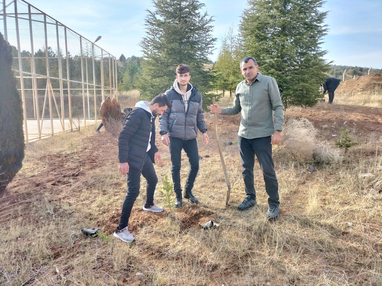Her Çalışan Bir Fidan